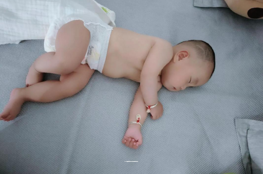 新泰尿蛋白一个加号孕妇